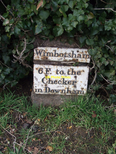 Photo 6"x4" Old Milestone Downham Market c2010
