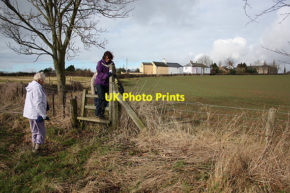 Photo 6"x4" Stile near Cross Cottages Bromsash c2010