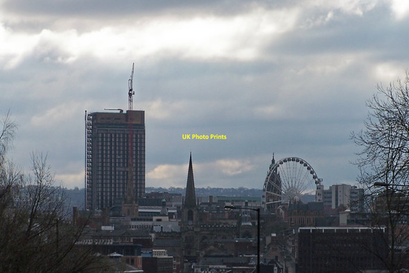 Photo 6"x4" St Paul's Tower, Big Wheel and Town Hall, viewed from Woodside, Sheffield - 2 Sheffield\/SK3587 c2010