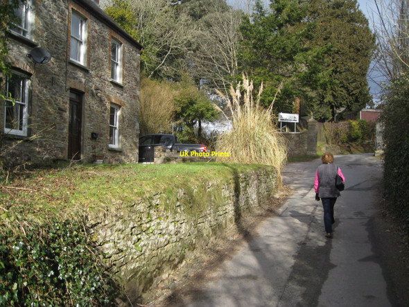 Photo 6"x4" Five Ways ... a cross roads. Laugharne c2010