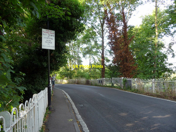 Photo 6"x4" Road leading to Whitchurch Bridge, Berkshire Pangbourne c2009