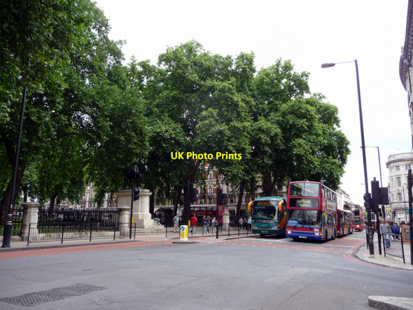Photo 6"x4" Buckingham Palace Road, London SW1 Westminster c2009 P1