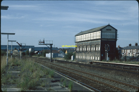 Photo 6"x4" Rhyl No.2 Signal Box (disused) Rhyl c1999