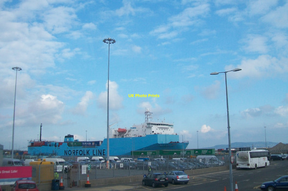 Photo 6"x4" The Norfolkline Dublin-Heysham ro-ro ferry at Dublin Port Irishtown\/O1833 c2010
