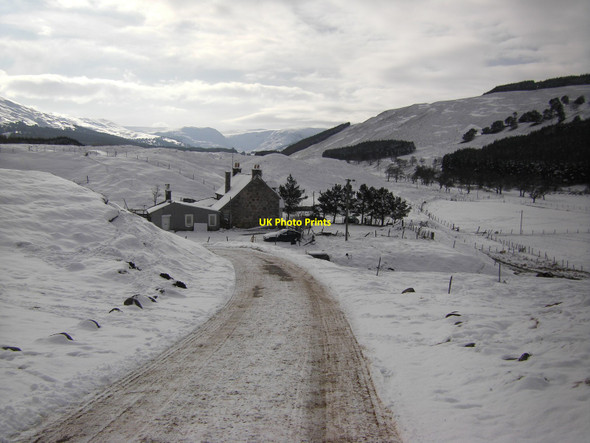 Photo 6"x4" Approaching Auchlean Tolvah c2010
