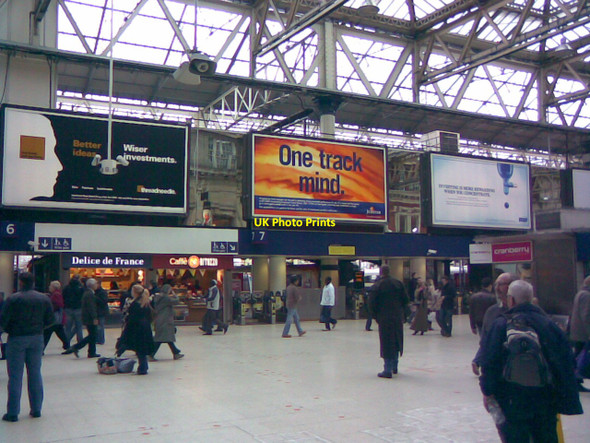 Photo 6"x4" Waterloo Platform 7 London c2010
