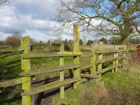 Photo 6"x4" On the Staffordshire Way approaching Abbots Bromley Church Abbots Bromley c2010