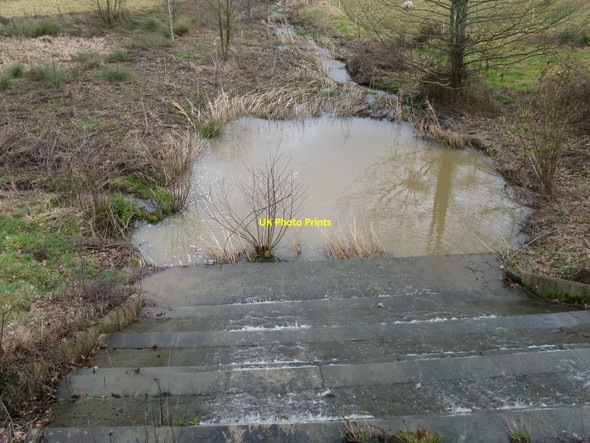 Photo 6"x4" Spillway at Millpond on Mill Farm White's Green c2010