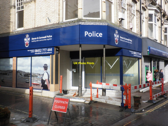 Photo 6"x4" Police 'Shop', Bank Street, Teignmouth Teignmouth c2010