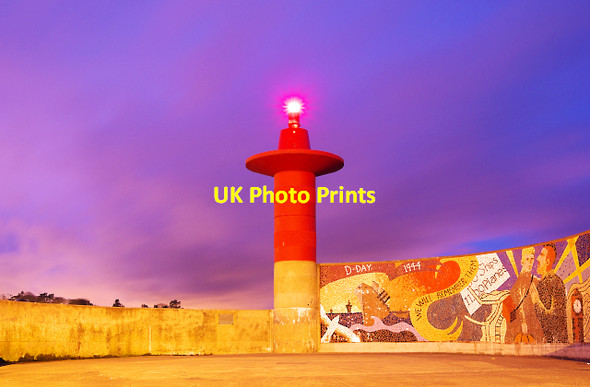 Photo 6"x4" Navigation Light, Eisenhower Pier at dusk Bangor\/J5081 c2010