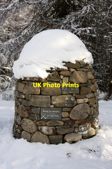 Photo 6"x4" Rout of Moy  memorial cairn Moy\/NH7634 c2010