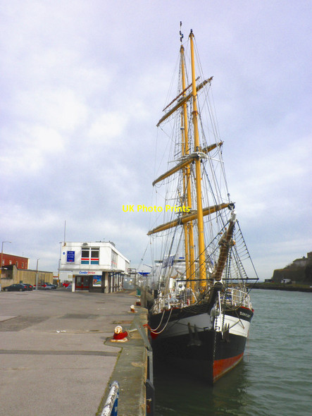 Photo 6"x4" The Pelican, moored at Weymouth harbour Weymouth\/SY6779 c2010