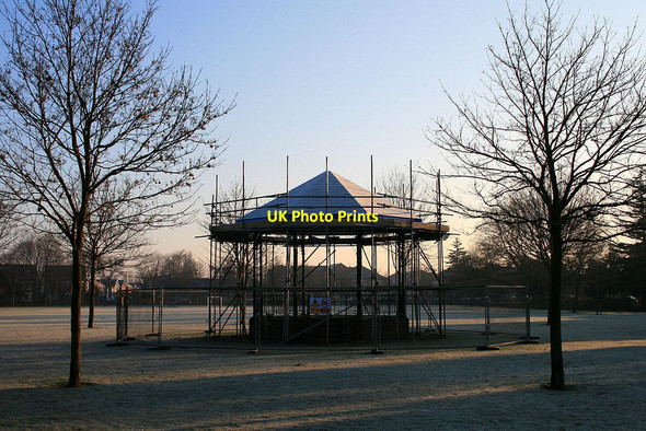 Photo 6"x4" Beeston Bandstand Beeston\/SK5236 c2010