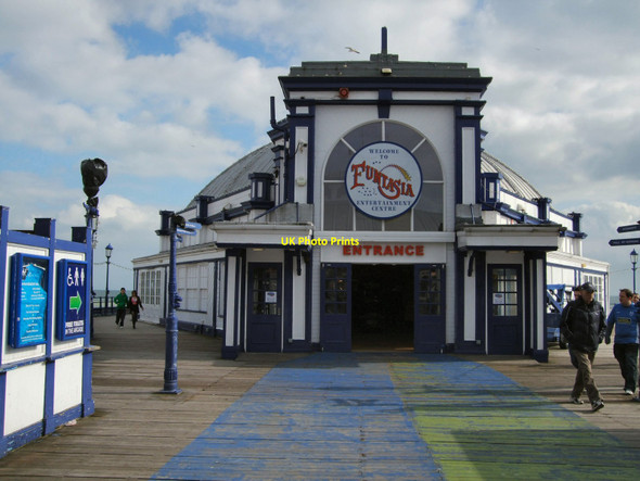 Photo 6"x4" Funfair on Eastbourne Pier Eastbourne\/TQ5900 c2010