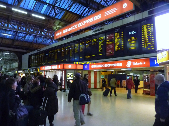 Photo 6"x4" London : Westminster - Victoria Railway Station Westminster c2010 P1