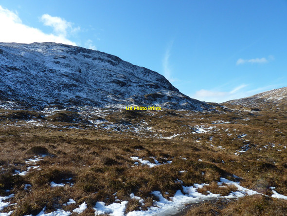 Photo 6"x4" The shoulder of Beinn ah- Uamha Abhainn Gleann na h-Uamha c2010