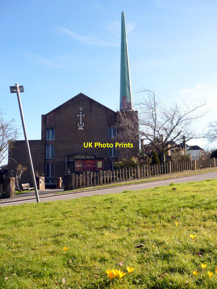 Photo 6"x4" St Thomas's Church, Oakwood, London N14 Southgate\/TQ3094 c2010