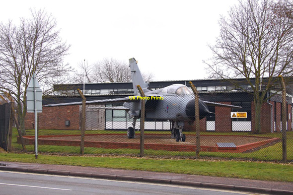Photo 6"x4" A Tornado guards the gate at Arncott MOD Upper Arncott c2010