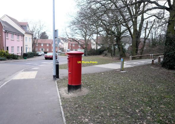Photo 6"x4" Dickenson Road looking west, Colchester Colchester c2010