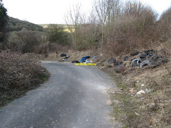 Photo 6"x4" The ever present fly tipping on bridleway to Sweet Hill Pyecombe c2010