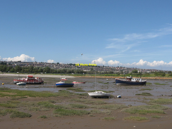 Photo 6"x4" Boats in the Old Harbour Barry Island c2008