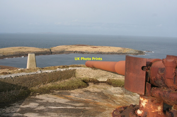 Photo 6"x4" The six inch gun and Triangulation pt on Score hill   with the Inner and Outer Score in the distance Gunnista c2010