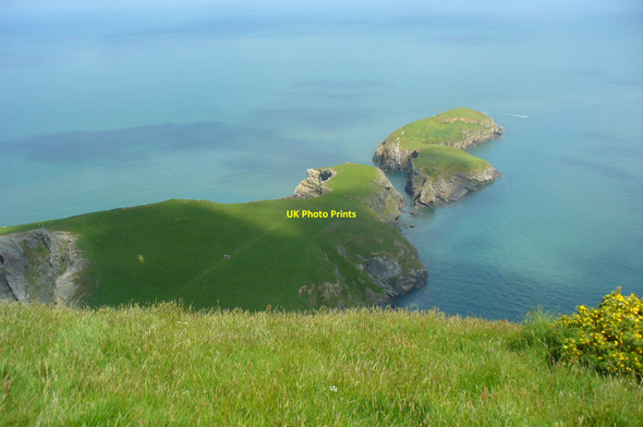 Photo 6"x4" Ynys-Lochtyn from hill fort above it Llangrannog c2009