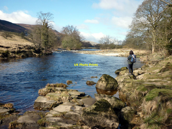 Photo 6"x4" The River Wharfe at Appletreewick Drebley c2010
