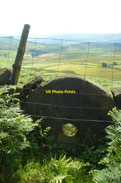 Photo 6"x4" Millstone Wall Hathersage c2009