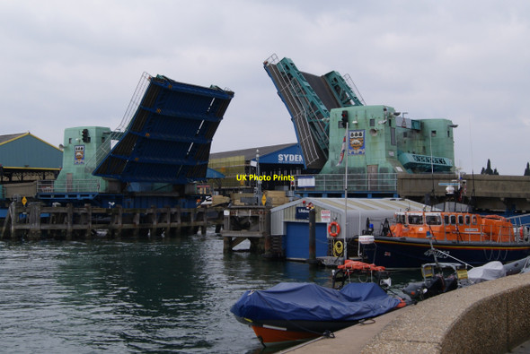 Photo 6"x4" Poole Bridge Poole\/SZ0191 c2010