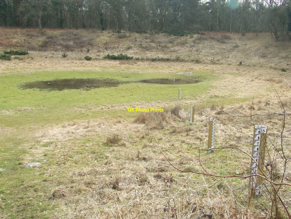 Photo 6"x4" The Devil's Punchbowl Croxton\/TL8786 c2010