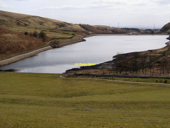 Photo 6"x4" Naden Middle Reservoir Rain Shore c2010