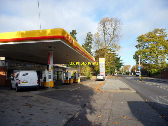 Photo 6"x4" Shell Garage, The Ridgeway, Enfield Enfield\/TQ3396 c2009