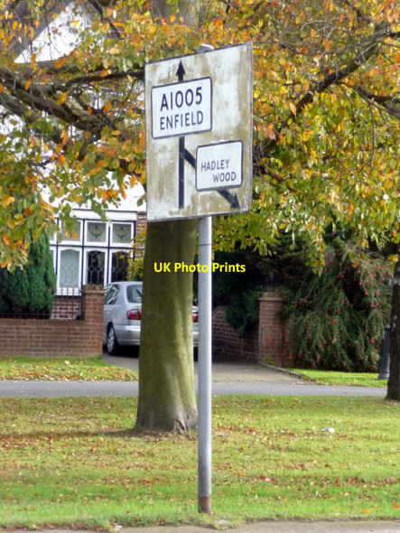 Photo 6"x4" Road Sign, The Ridgeway, Enfield Botany Bay\/TQ2999 c2009