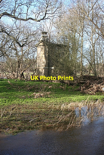 Photo 6"x4" Duff House Fishing Temple Banff\/NJ6864 c2010