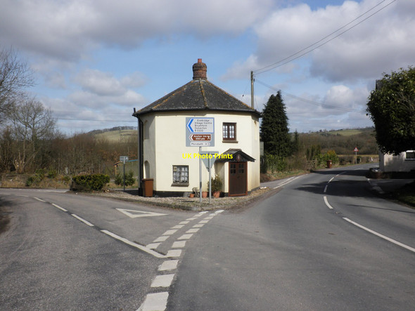Photo 6"x4" Toll house, on the A396, near Exebridge Exebridge c2010