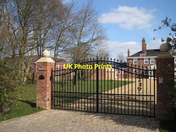 Photo 6"x4" Big new houses south of Honiley Haseley Knob c2010