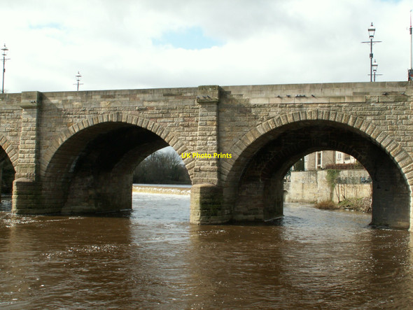Photo 6"x4" Wetherby Bridge over the River Wharfe Wetherby c2010