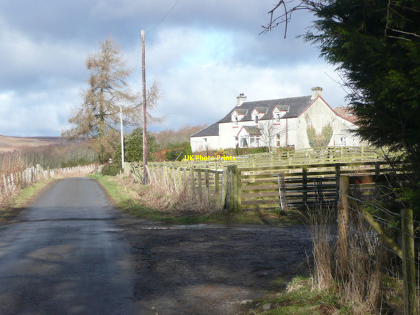 Photo 6"x4" Over Forneth Clunie\/NO1043 c2010