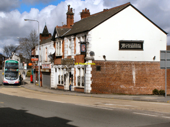 Photo 6"x4" The Britannia Swinton\/SD7701 c2010