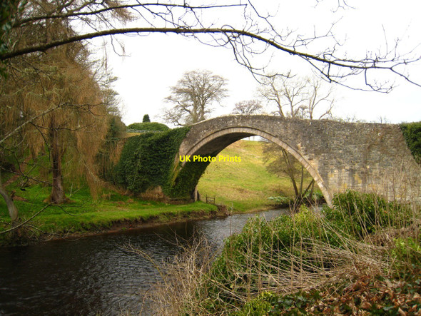 Photo 6"x4" Alloway: the auld Brig o'Doon Alloway c2010