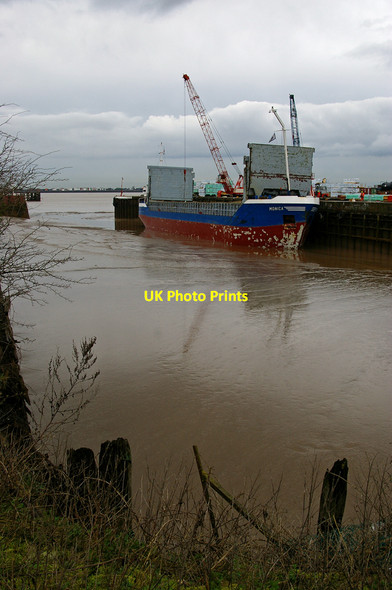 Photo 6"x4" New Holland Dock New Holland\/TA0823 c2010