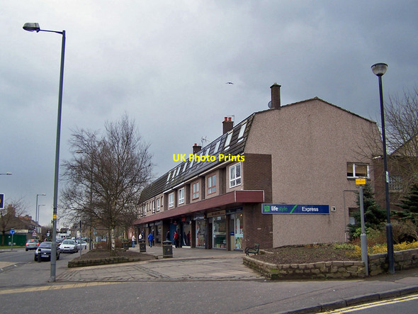 Photo 6"x4" Parade of shops in Quakerfield Bannockburn c2010