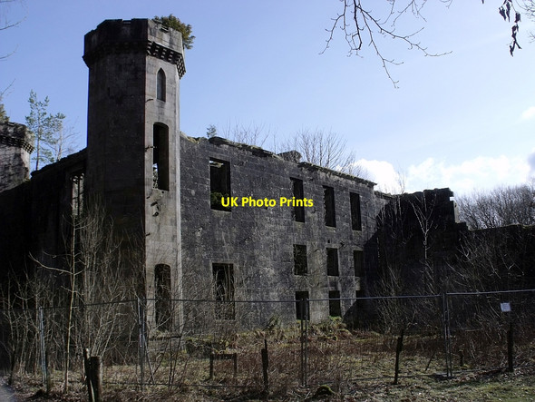 Photo 6"x4" Craigend Castle, rear of. Mugdock c2010