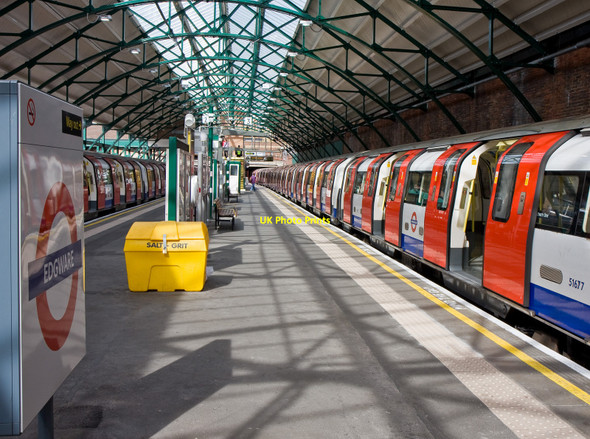 Photo 6"x4" Edgware Station Edgware c2010