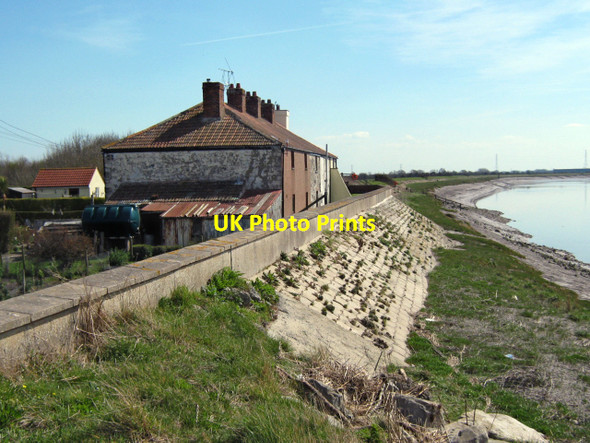 Photo 6"x4" Brickyard Cottages and the River Parrett Pawlett c2010