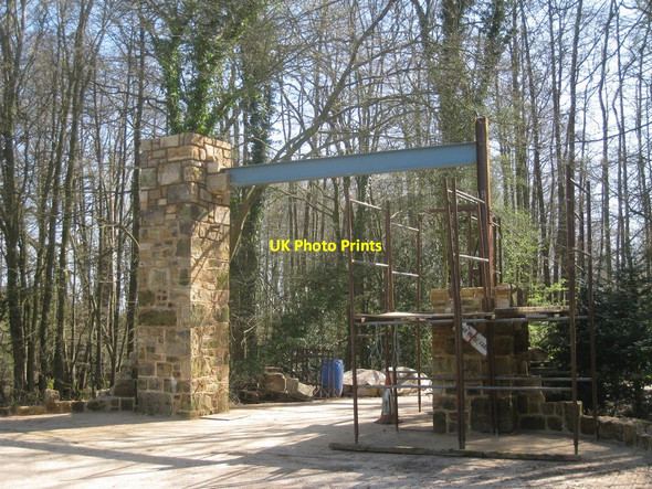 Photo 6"x4" New entrance gate to Briar House Castle Hill\/TQ5528 c2010