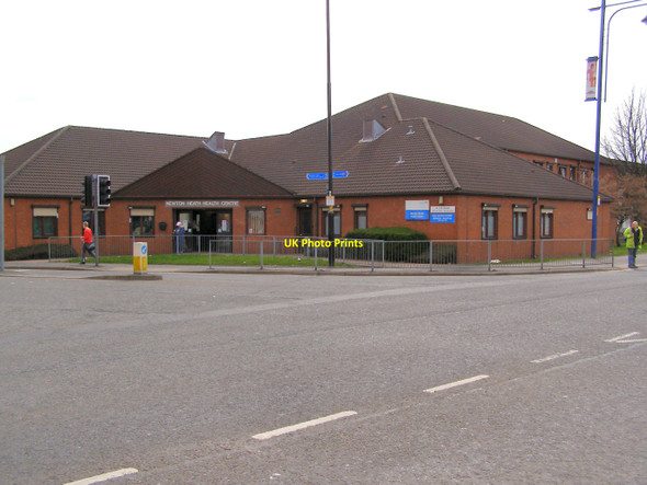 Photo 6"x4" Newton Heath Health Centre Failsworth c2010