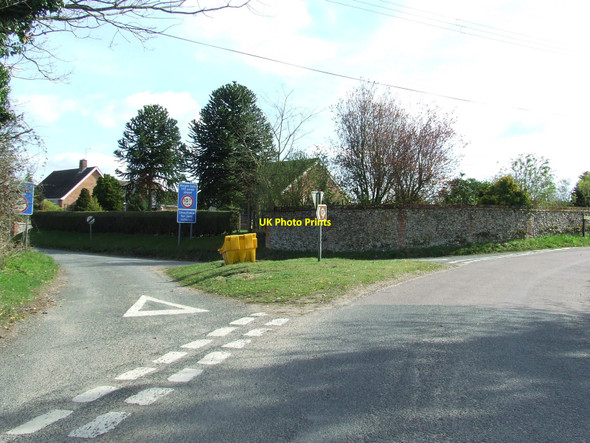 Photo 6"x4" Road Junction Grimstone End c2010