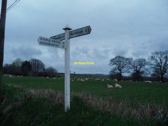 Photo 6"x4" Uplowman : Signpost & Grassy Field Green Gate\/ST0115 c2010